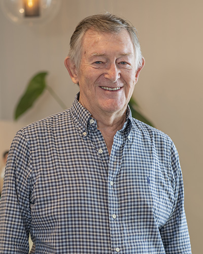 Above   Beyond Dentistry   Implants | Root Canals, All-on-4 reg  and Full Mouth Reconstruction